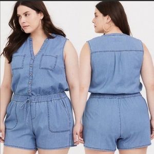 NWT Torrid Denim Med Wash Romper Size 2